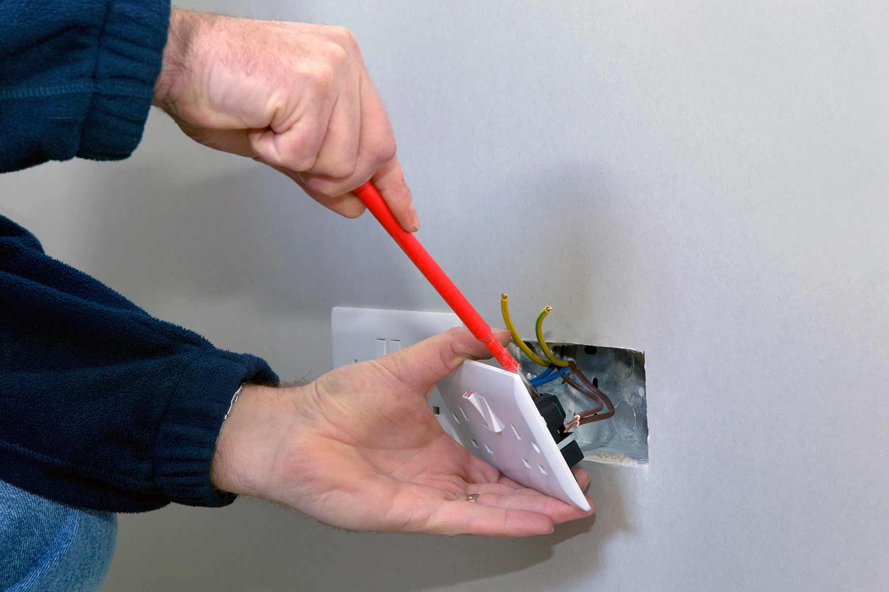 Our electricians can install plug sockets for domestic and commercial proeprties in Greenford and the local area. 